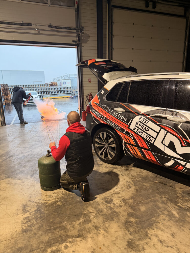 Formation EPI – manipulation d’extincteur et intervention en cas de départ de feu